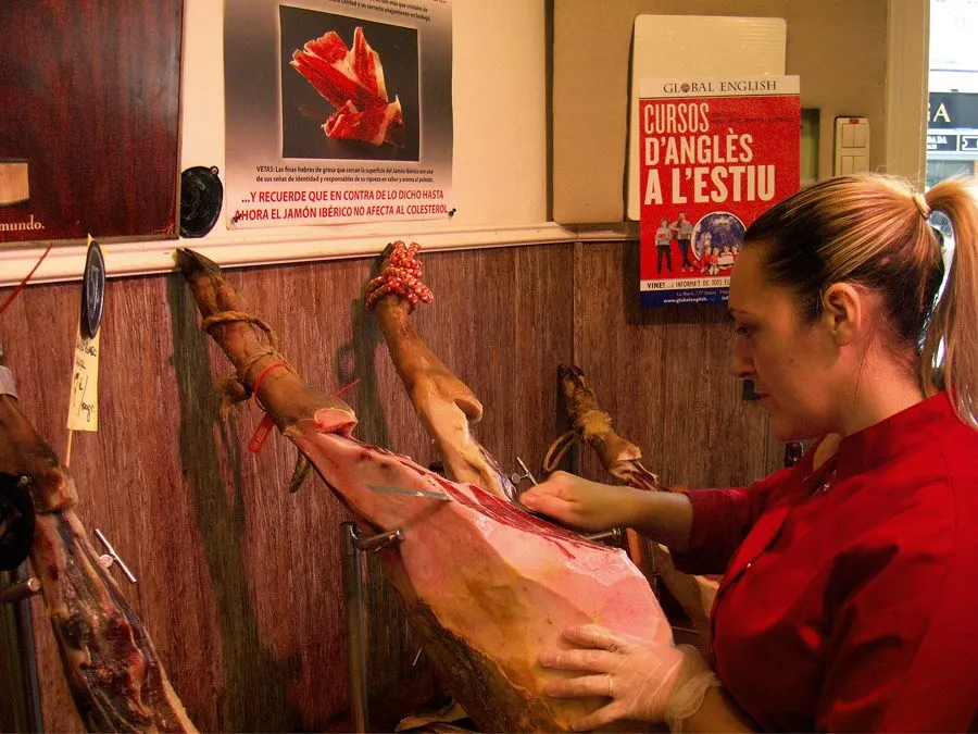 Corte a cuchillo de pieza ibérica