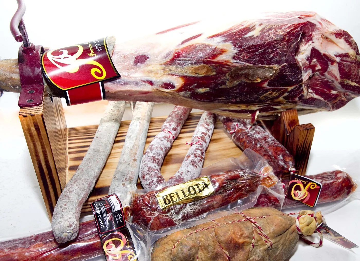 Jamón y embutidos ibéricos de bellota